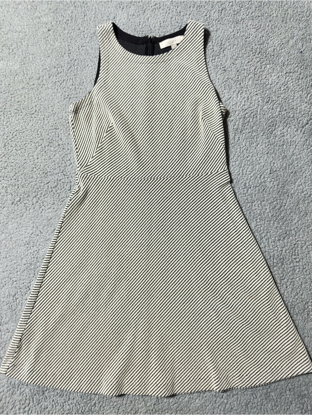 LOFT Striped Fit & Flare Dress Size 4 Sleeveless Stretch Career Casual Chic